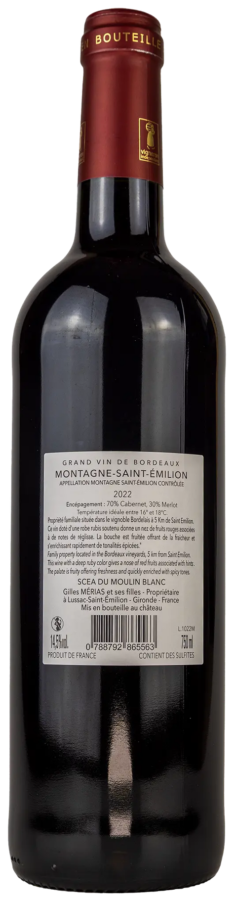 Nahaufnahme des Etiketts von Château Moulin Blanc La Chapelle 2022 aus dem Montagne Saint-Émilion, Bordeaux mit Details zum Wein und den Rebsorten Cabernet und Merlot. 